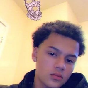 Meet your Posher, Luis